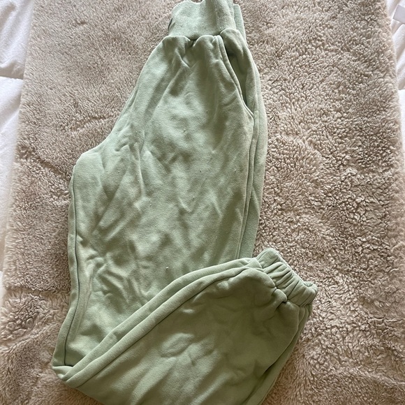 Oh Polly Bo+Tee Joggers - Picture 2 of 4